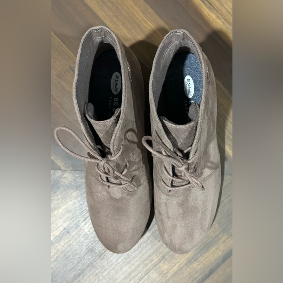 Dr. Scholl's Conquer Taupe Grey Wedge Ankle Boot Women's Sz 9.5M Be Energized - Picture 3 of 10